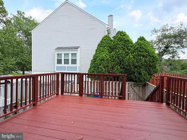 Building Photo - 9609 Clocktower Ln