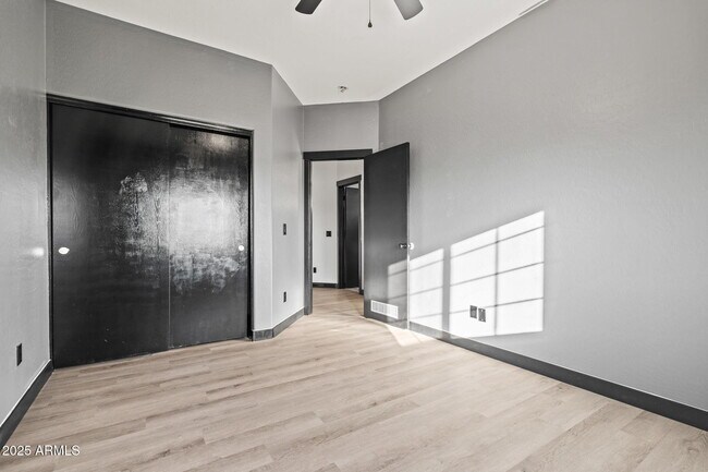 Building Photo - 12672 W Osborn Rd