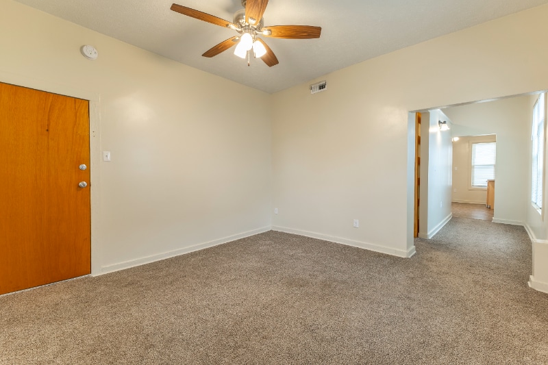 Building Photo - 6606 Ballard Ave