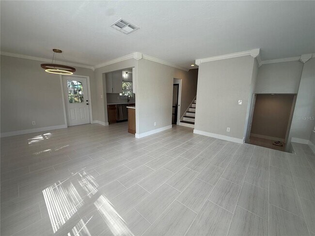 Building Photo - 3135 Alta Vista St