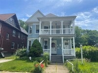 Building Photo - 935 W 9th St