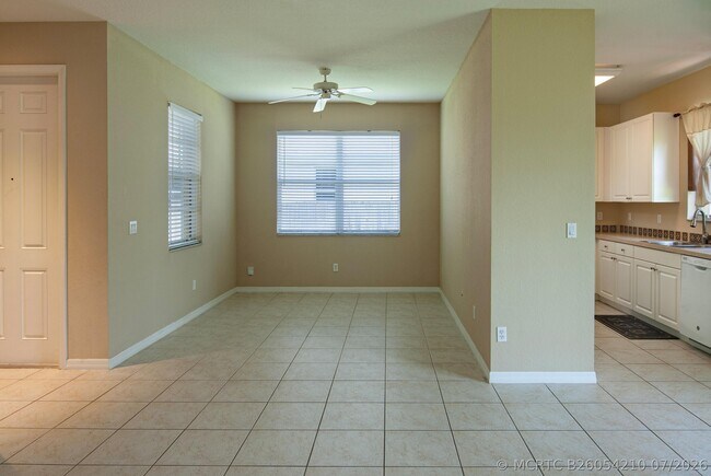 Building Photo - 9851 E Verona Cir