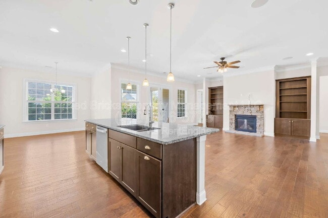 Building Photo - 4004 Petersburg Dr