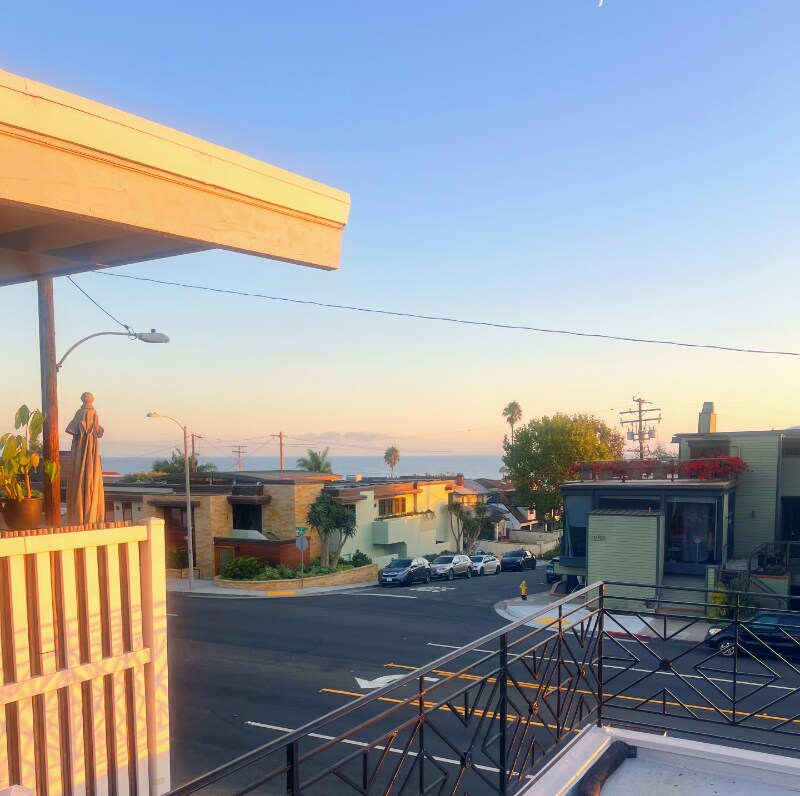 Building Photo - 1220 N Coast Hwy