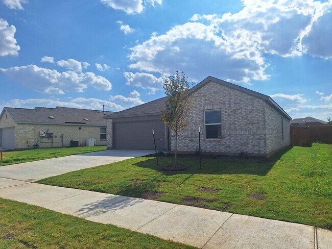 Building Photo - 15009 Bushwacker Wy