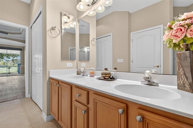 Building Photo - 5717 Heronpark Pl