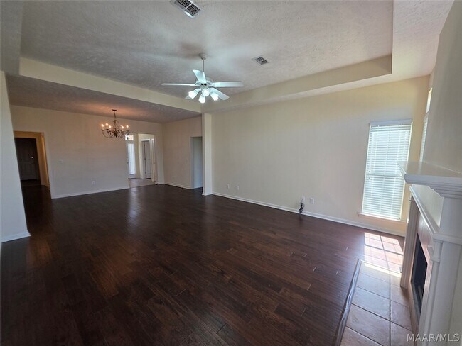 Building Photo - 9400 Bristlecone Dr