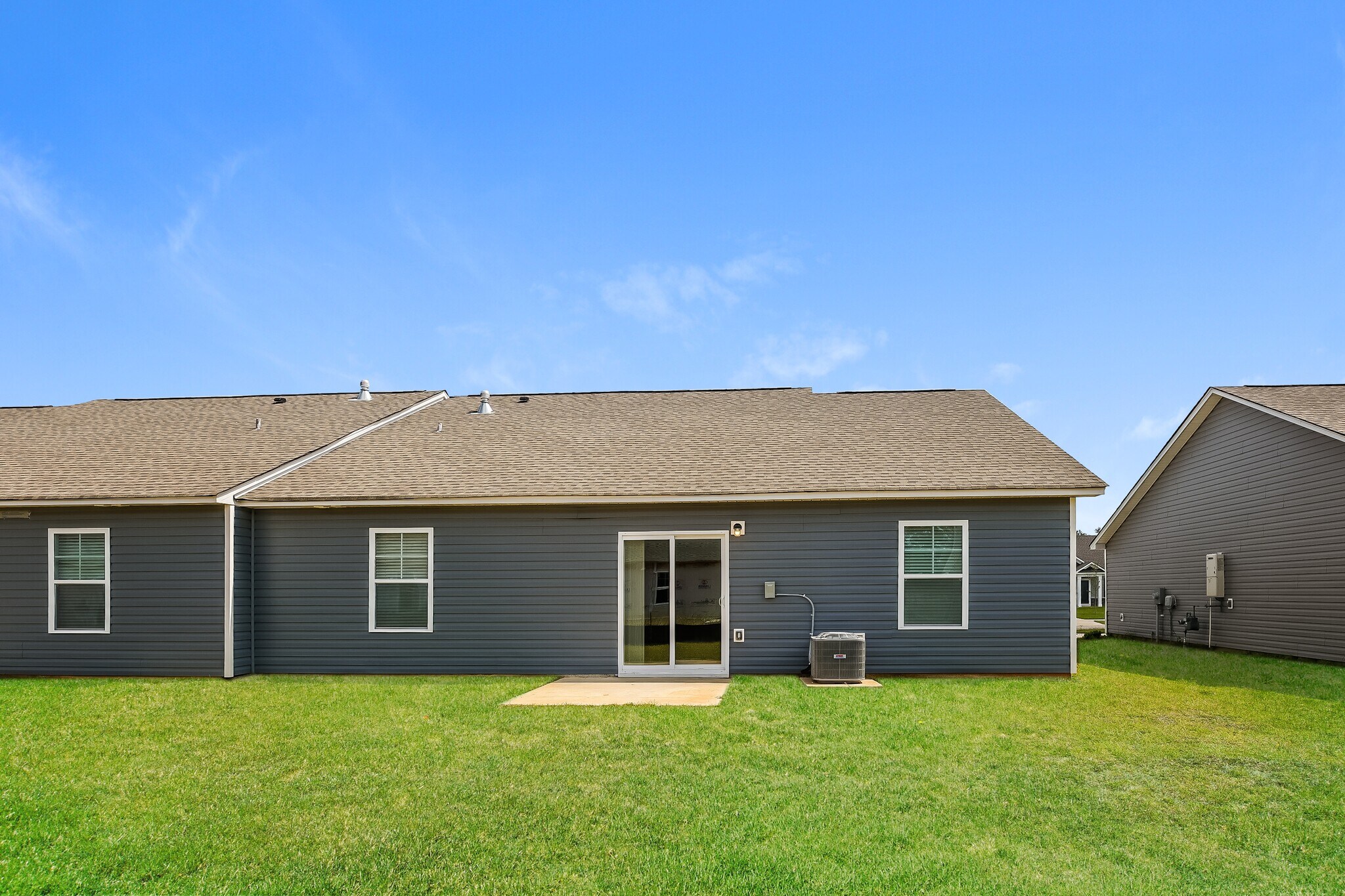 Building Photo - 455 Conifer St