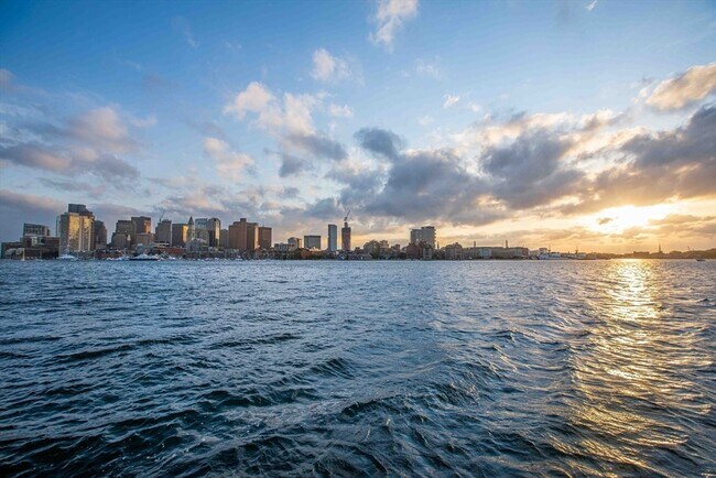 Building Photo - 45 Lewis St