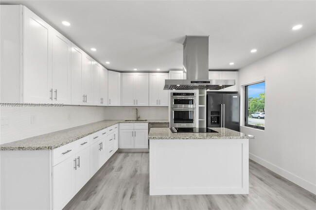 Building Photo - 8550 SW 28th St