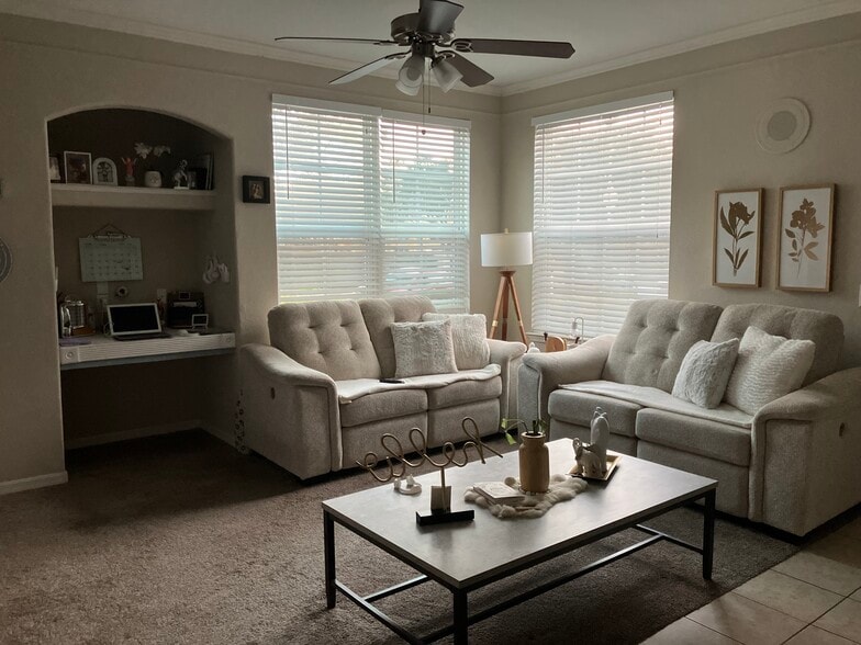 Building Photo - 6435 Manhattan Village Ave