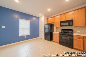 Building Photo - 347 Hunters Rnch E