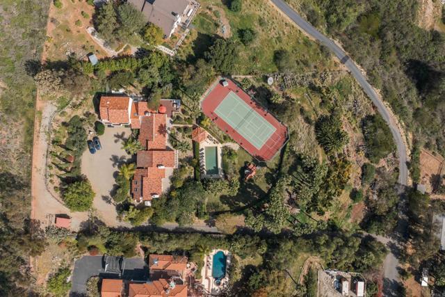 Building Photo - 20780 Fortuna Del Norte