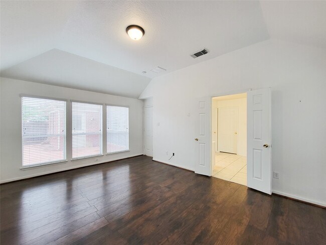 Building Photo - 15311 Streetcar Ct