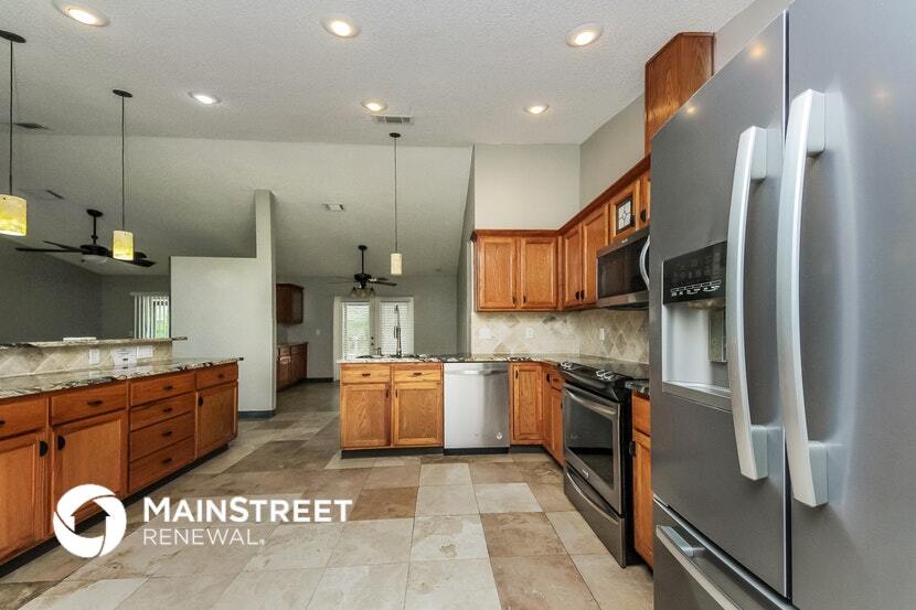 Building Photo - 637 Regency Way