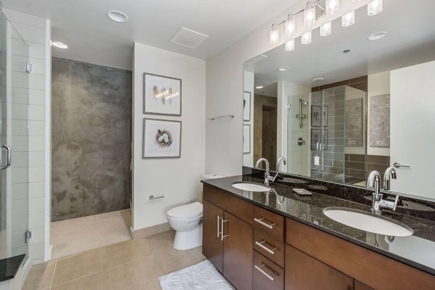 Building Photo - 1500 Champa St