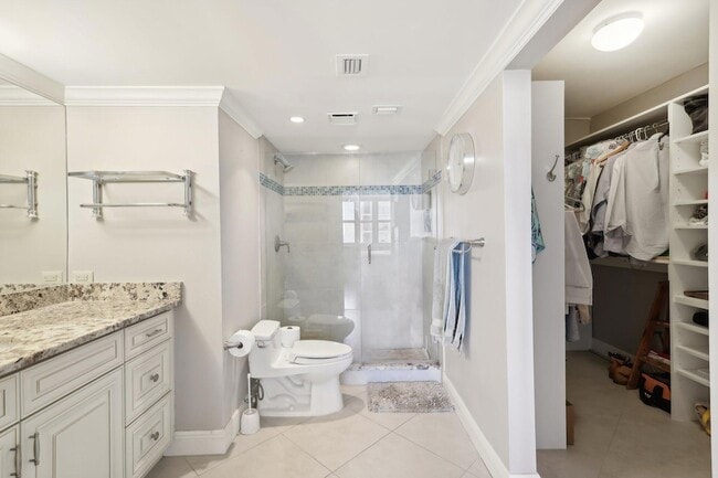 Building Photo - 5440 N Ocean Dr