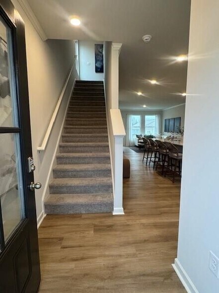 Building Photo - 6724 Leigh St