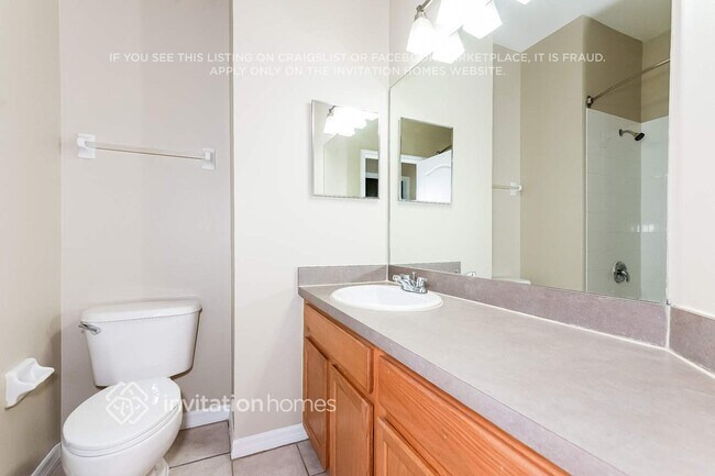 Building Photo - 6016 36th Ct E