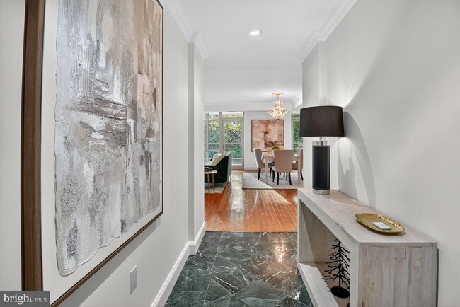 Building Photo - 5630 Wisconsin Ave