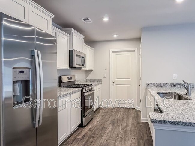 Building Photo - 119 Paddock Glen Dr