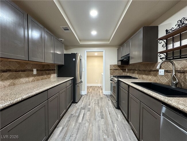 Building Photo - 117 Boysenberry Ln