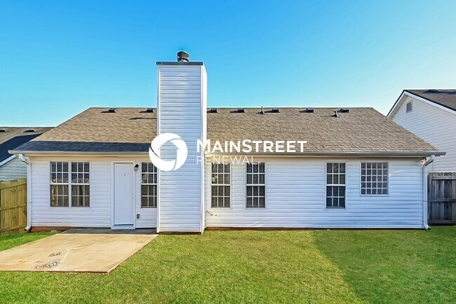 Building Photo - 3 Bedroom Pet-Friendly Home in HAMPTON, GA...