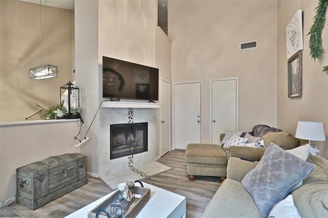 Building Photo - 3150 Chimney Cir