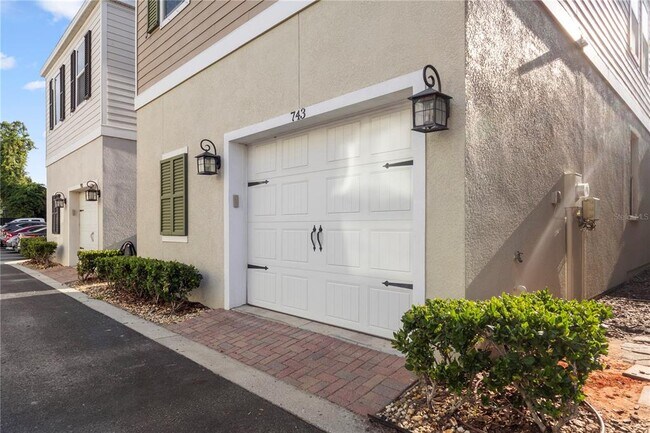 Building Photo - 743 Jetstar Ln
