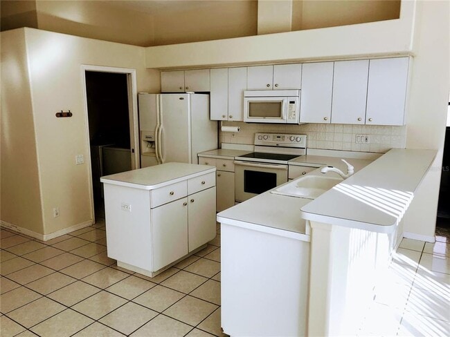 Building Photo - 3706 72nd Terrace E