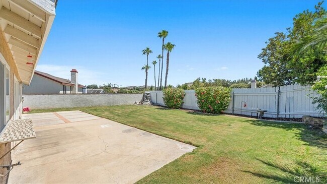 Building Photo - 8250 Whispering Tree Dr