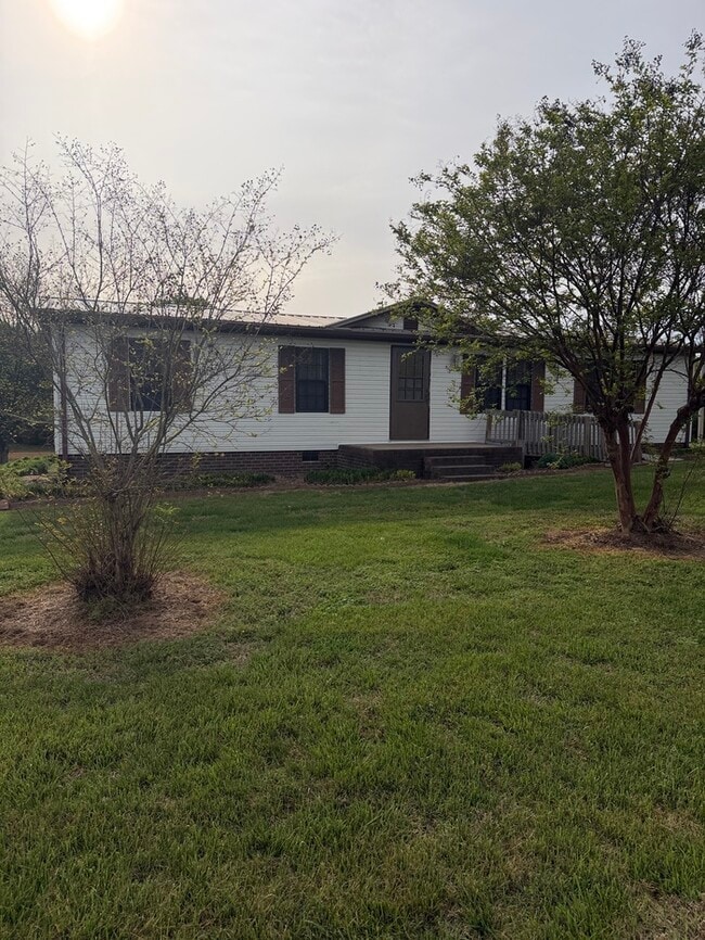 Building Photo - 20232 NC-138