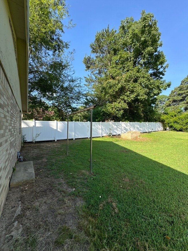 Building Photo - 10588 State Hwy 64