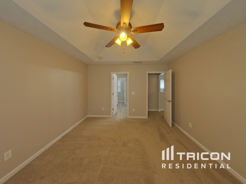 Building Photo - 1755 Miller Springs Dr