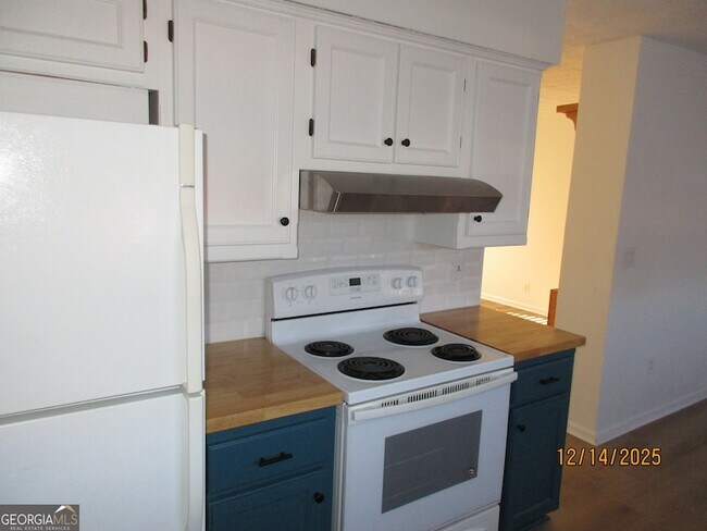 Building Photo - 2822 Chelsey Trail