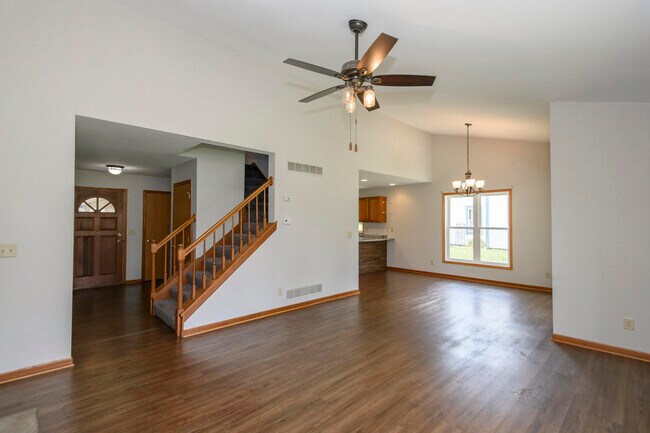 Building Photo - N58W23798 Hastings Ct