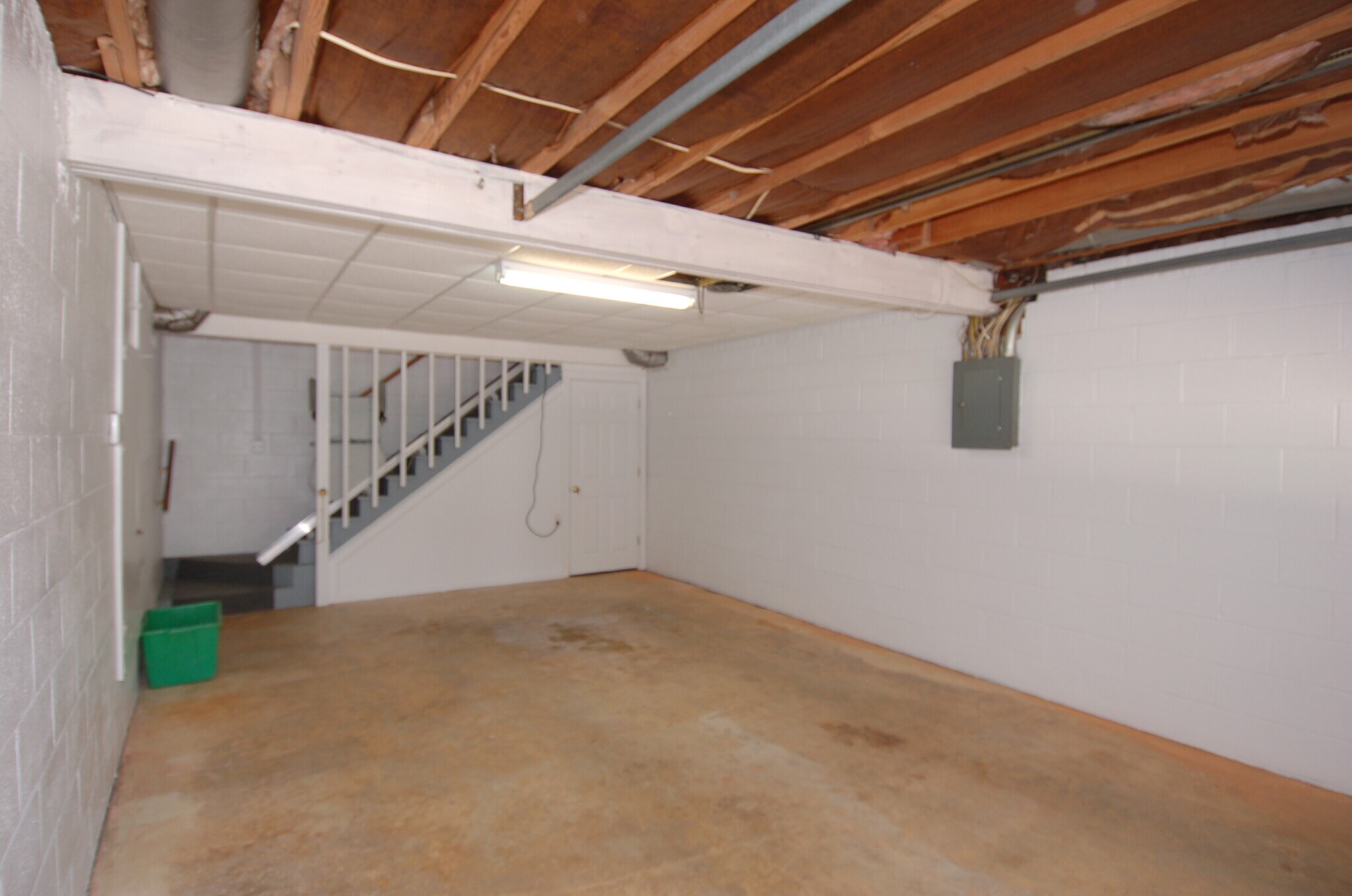 Building Photo - 926 Blenheim Dr