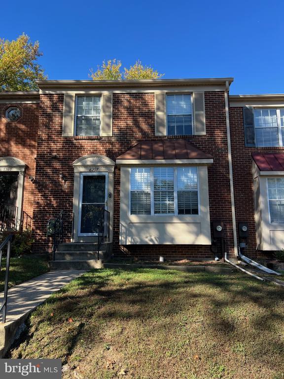 Building Photo - 8297 Londonderry Ct