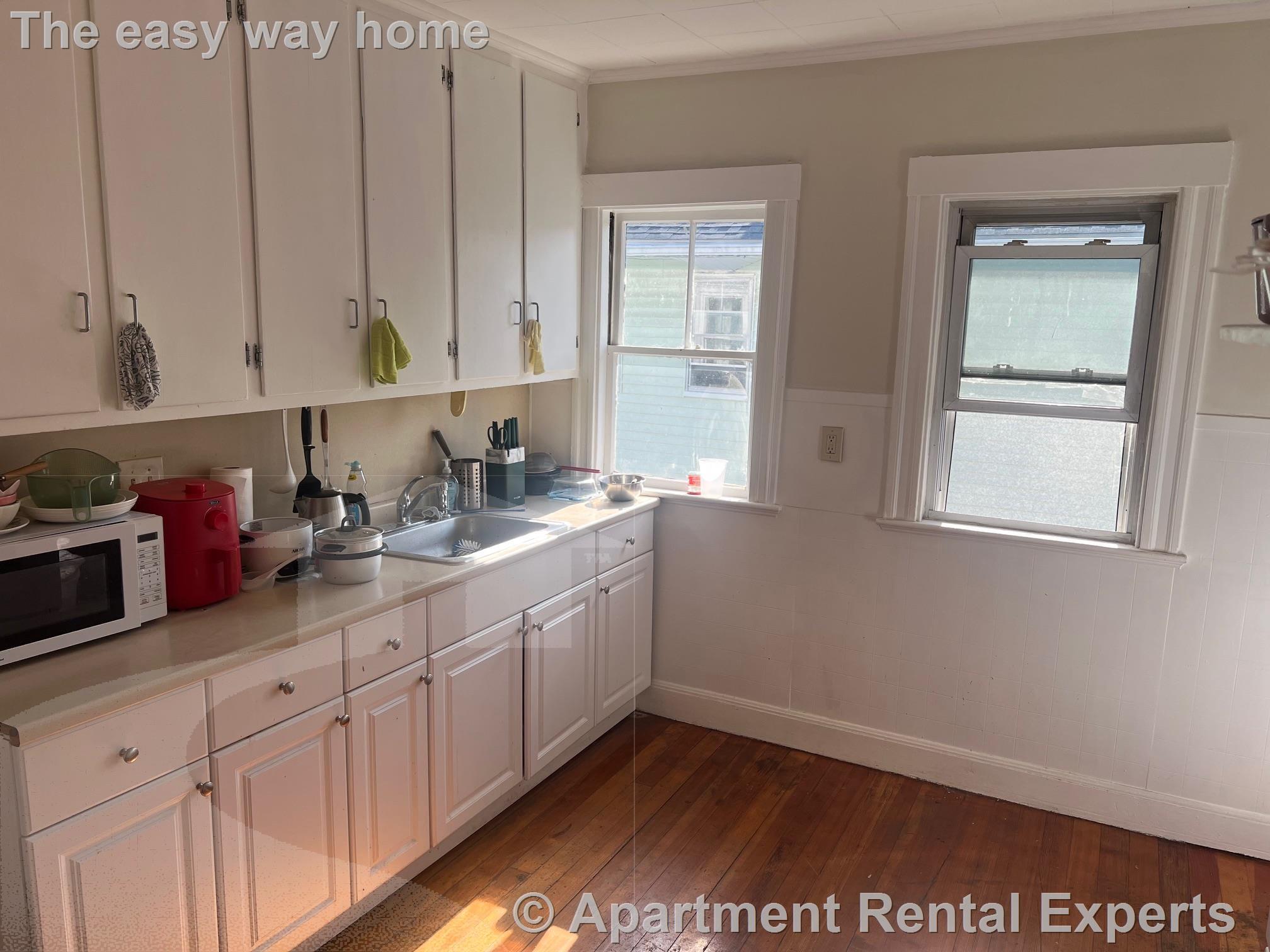 Building Photo - 73 Frederick Ave