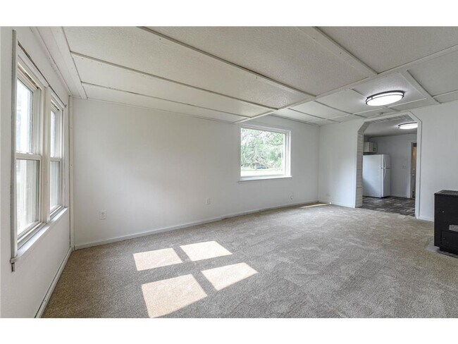 Building Photo - 2 Bedrooms, 1 Bathroom Single Family Home in Little Falls, MN- Large corner lot