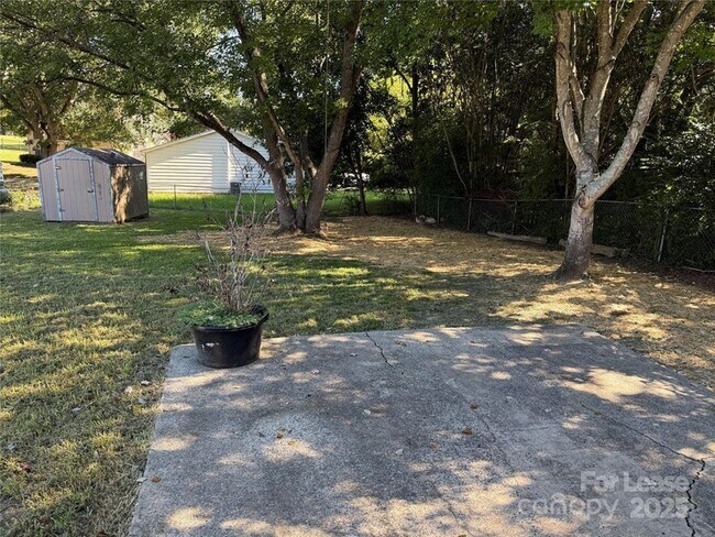 Building Photo - 11602 Green Willow Ln