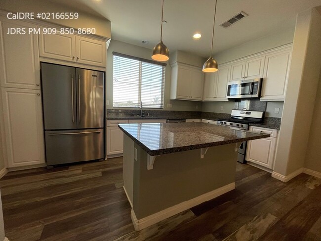 Building Photo - PRICE LOWERED! Mira Loma 3 Bedroom Home