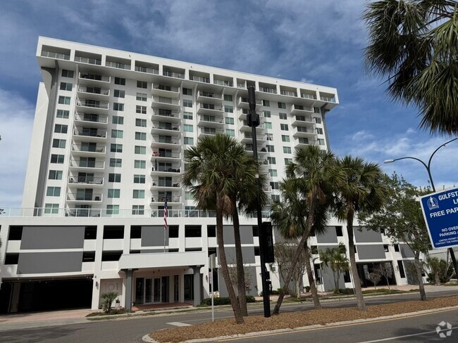 Building Photo - 101 S Gulfstream Ave