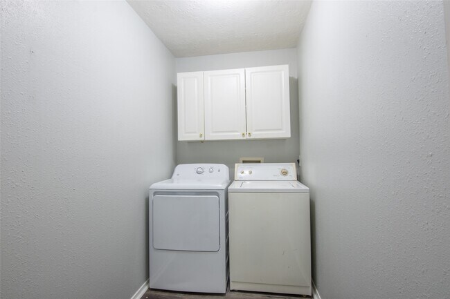 Building Photo - 209 Cooner St