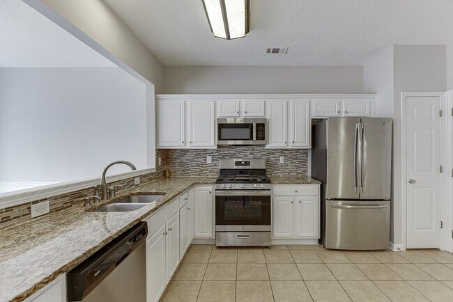 Building Photo - 2421 Elkhorn Ter