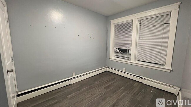 Building Photo - 42 De Soto St