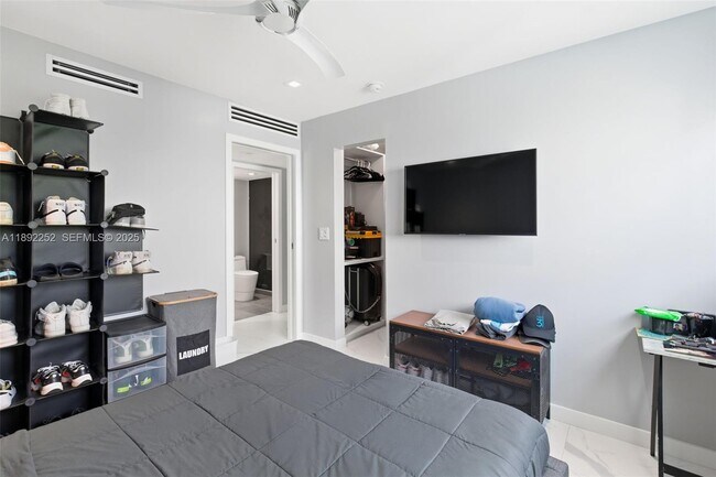 Building Photo - 1428 Euclid Ave