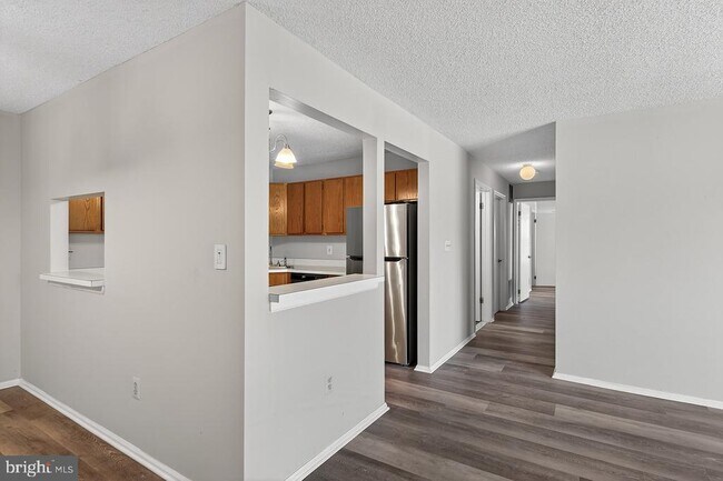 Building Photo - 41 Rickard Ct