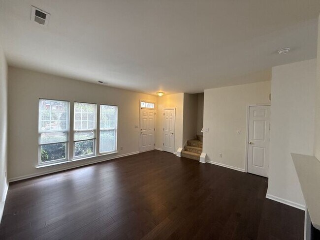 Building Photo - T.R. Lawing Realty Property