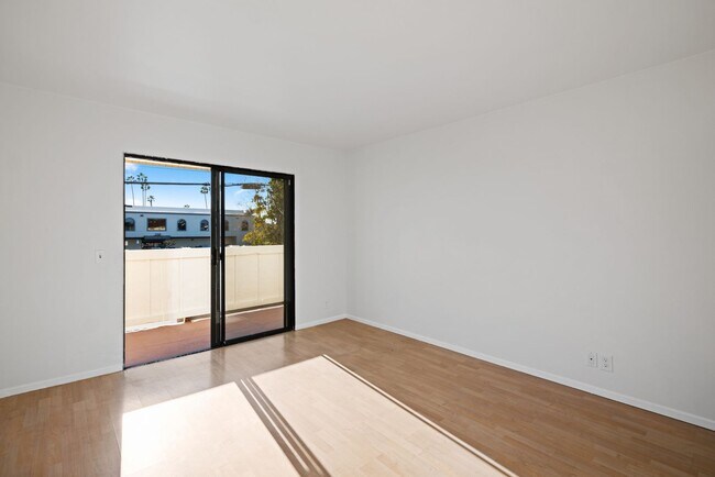 Building Photo - 231 Cabrillo St